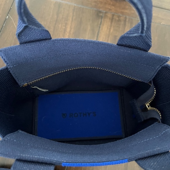 Rothy’s - Picture 4 of 4